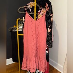 House Of Harlow 1960 Elegant Pink/Mauve Eylet Dress